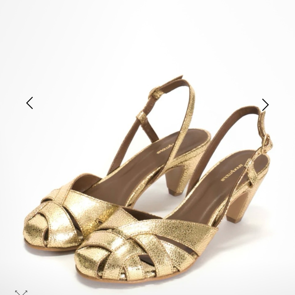 Beautiful Anonymous Copenhagen Sandal with Metallic Gold Finish (NWT)